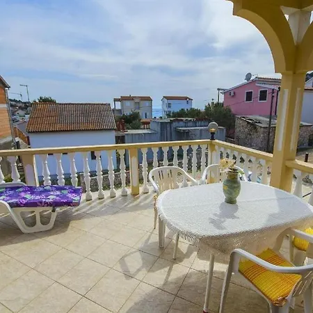 Apartment Veronika Razanj